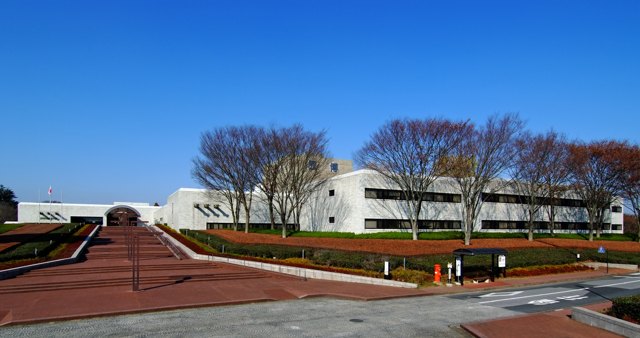 국립역사민속박물관